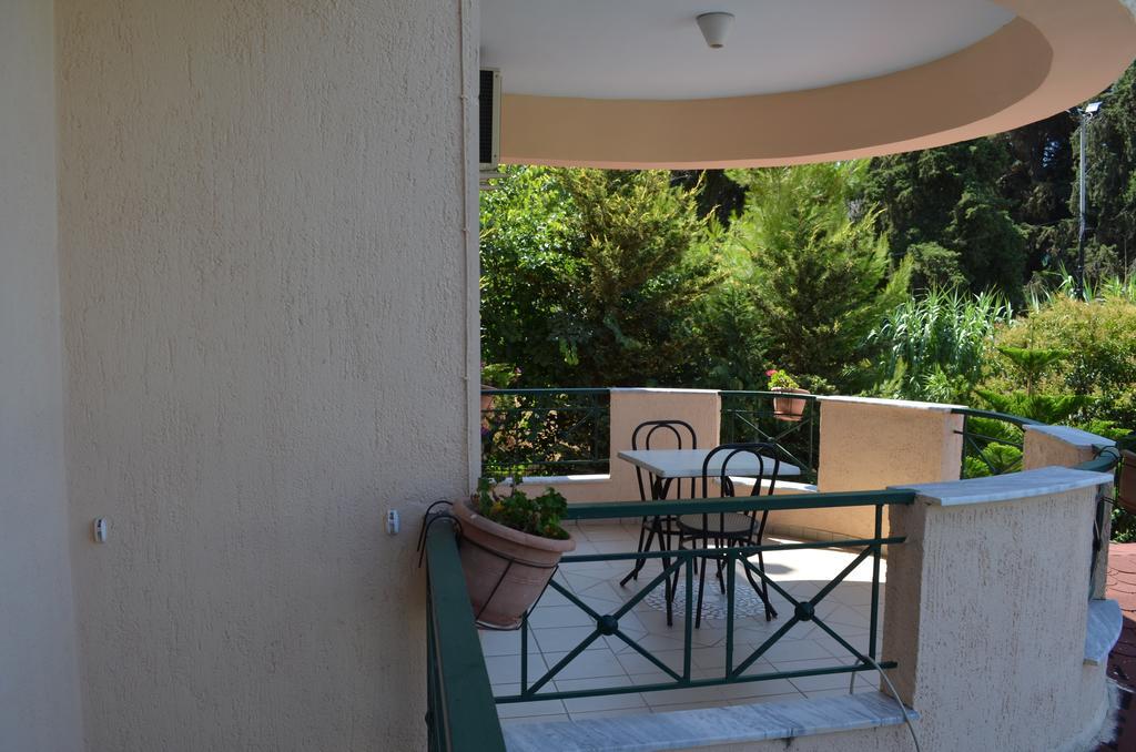 Jb Hotel Sarandë エクステリア 写真