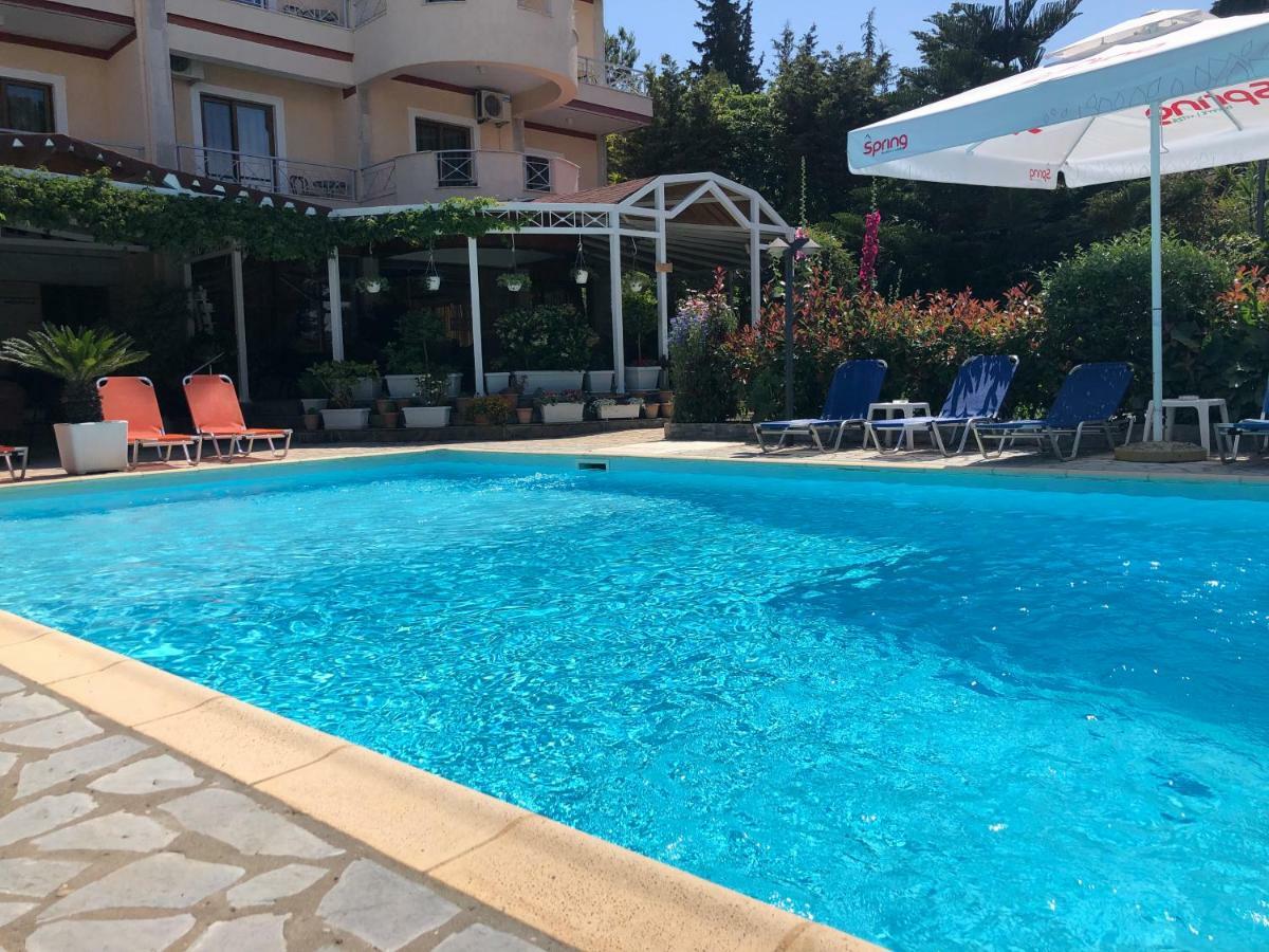 Jb Hotel Sarandë エクステリア 写真